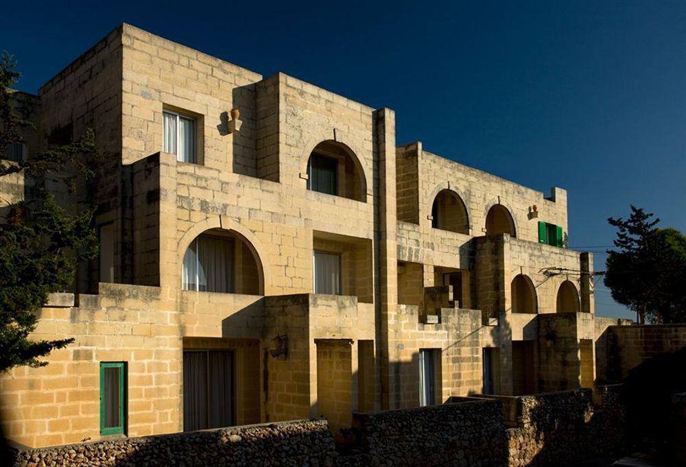 Hilltop Village Aparthotel Wardija